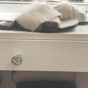 Brand New Ladies Designer Fur  
Tomas Maier sandal with dyed calf hair